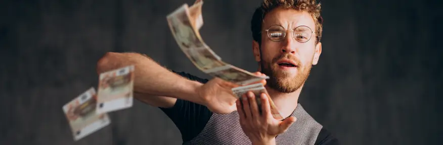 Na co możemy przeznaczyć środki z dofinansowania z Urzędu Pracy? Sprawdź co za te pieniądze możemy kupić, a co może wniosek zdyskwalifikować.